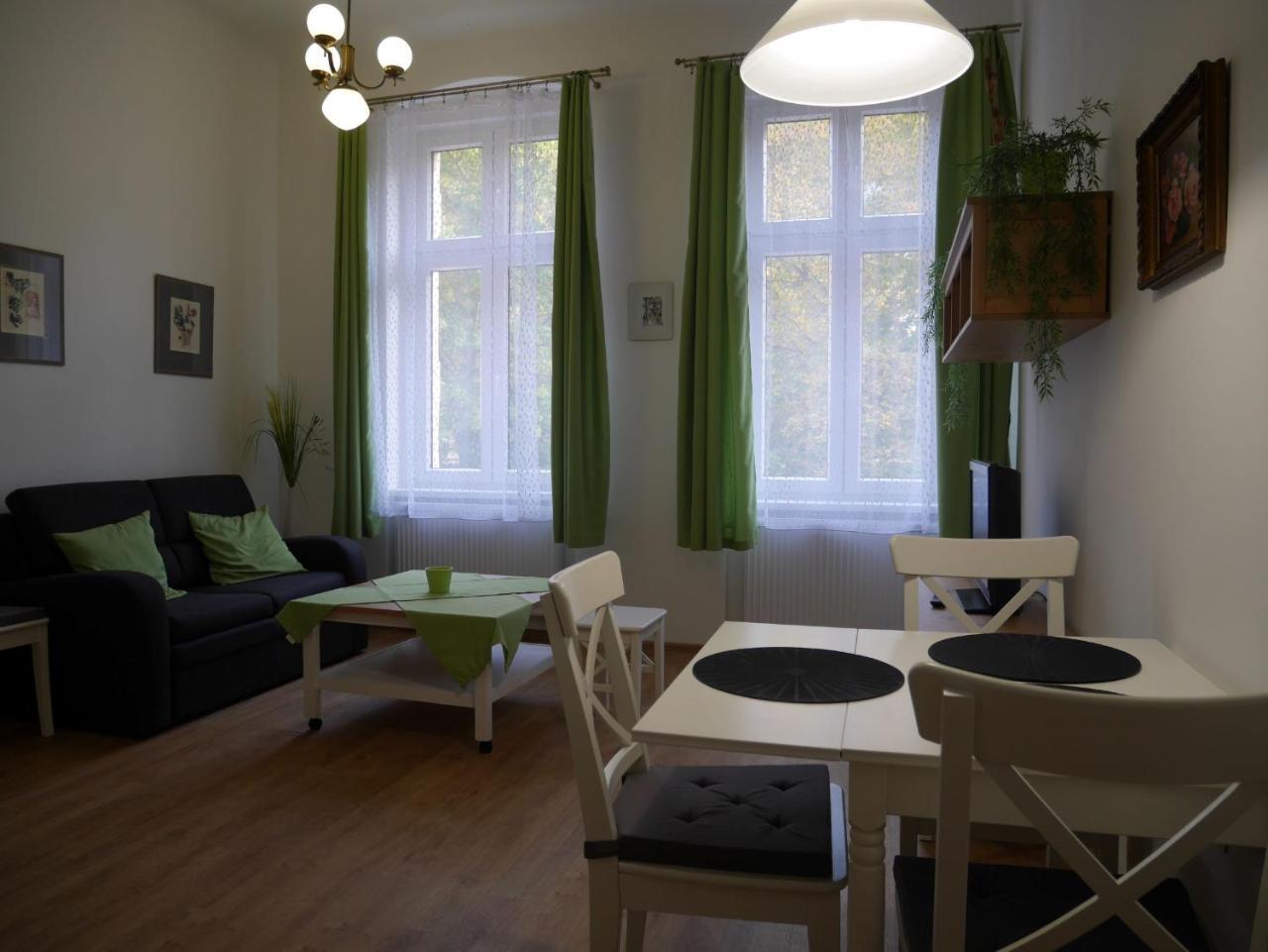 Moskevska 40 Appartement Karlsbad Buitenkant foto