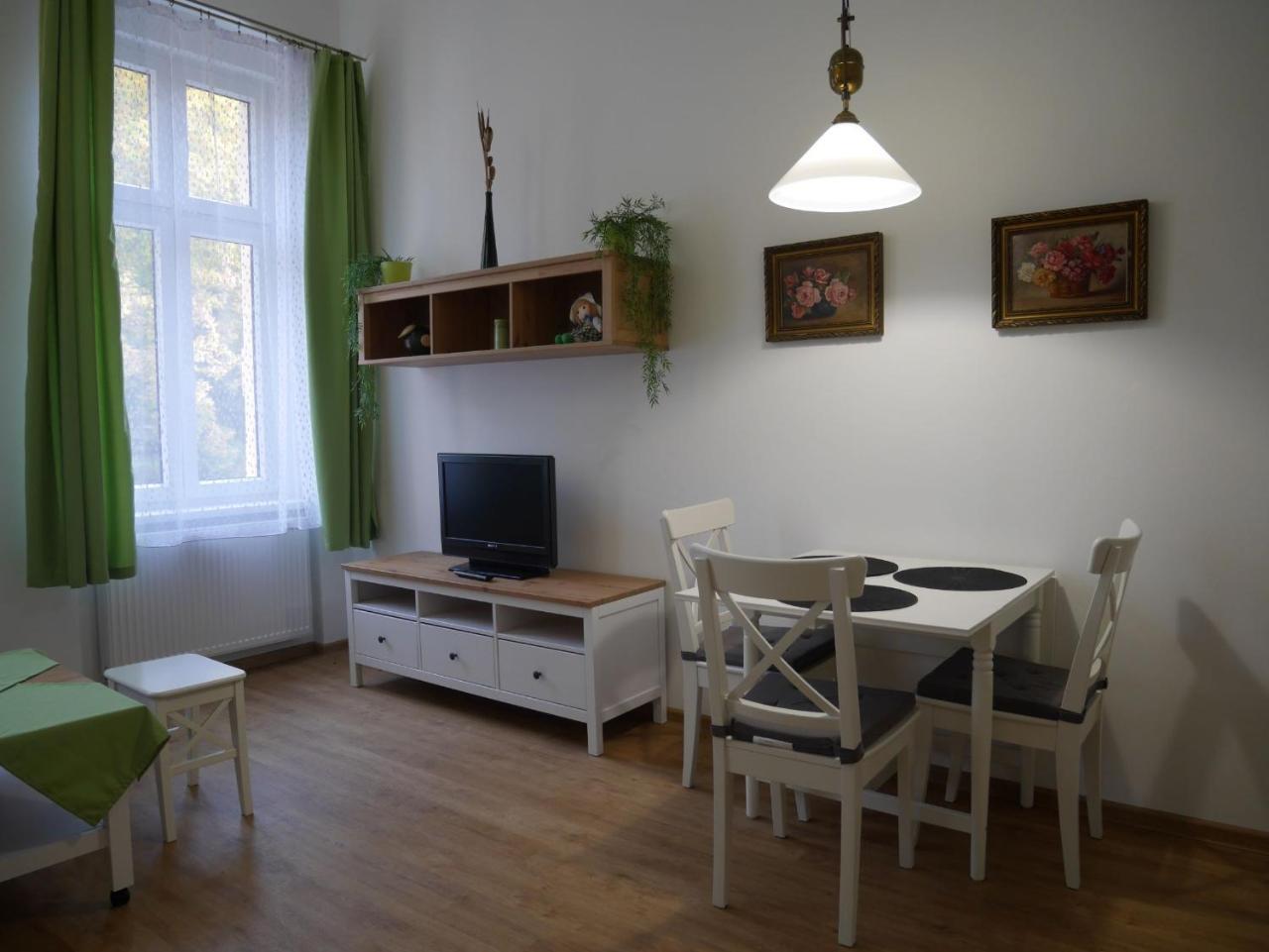 Moskevska 40 Appartement Karlsbad Buitenkant foto